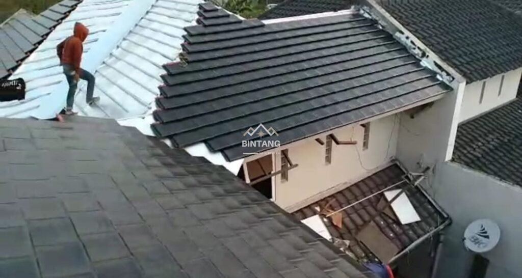 Bintang Baja Ringan - Jasa Pasang Atap Dan Ganti Renovasi Atap Baja Ringan Tukang Pengalaman 031 Bintang Baja Ringan - Jasa Pasang Atap Dan Ganti Renovasi Atap Baja Ringan Tukang Pengalaman 031